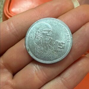 Vintage 1985 Mexico 1 Peso Silver Coin